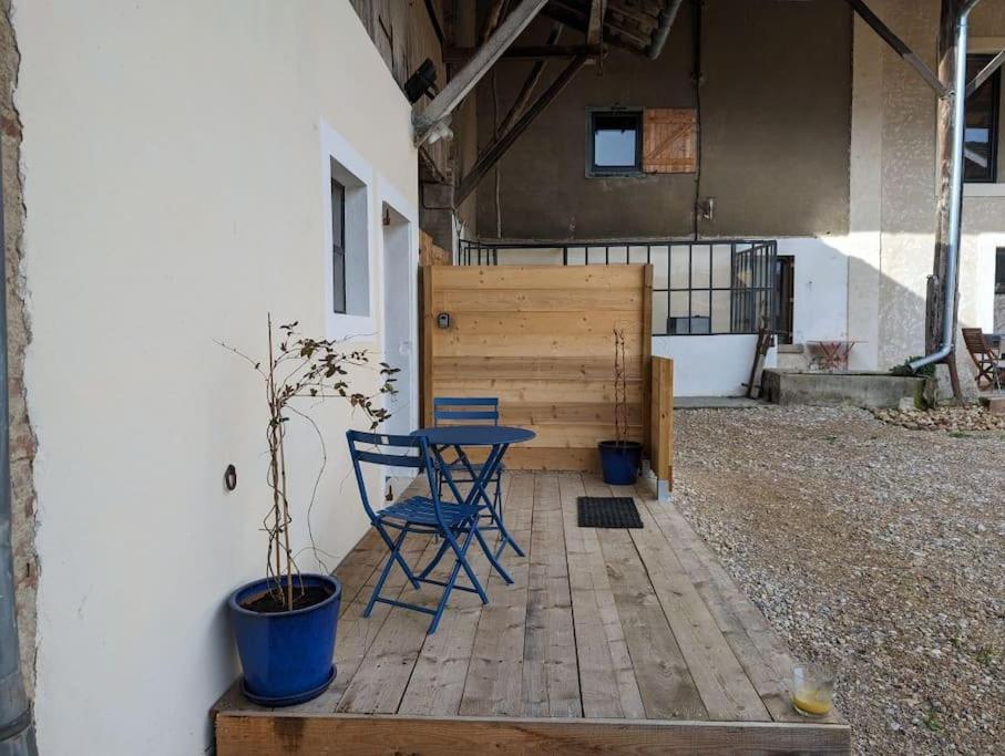 Logement - Studio Independant A Pérouges Buitenkant foto