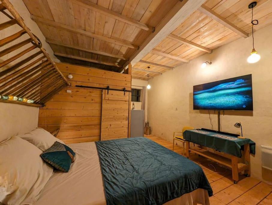 Logement - Studio Independant A Pérouges Buitenkant foto