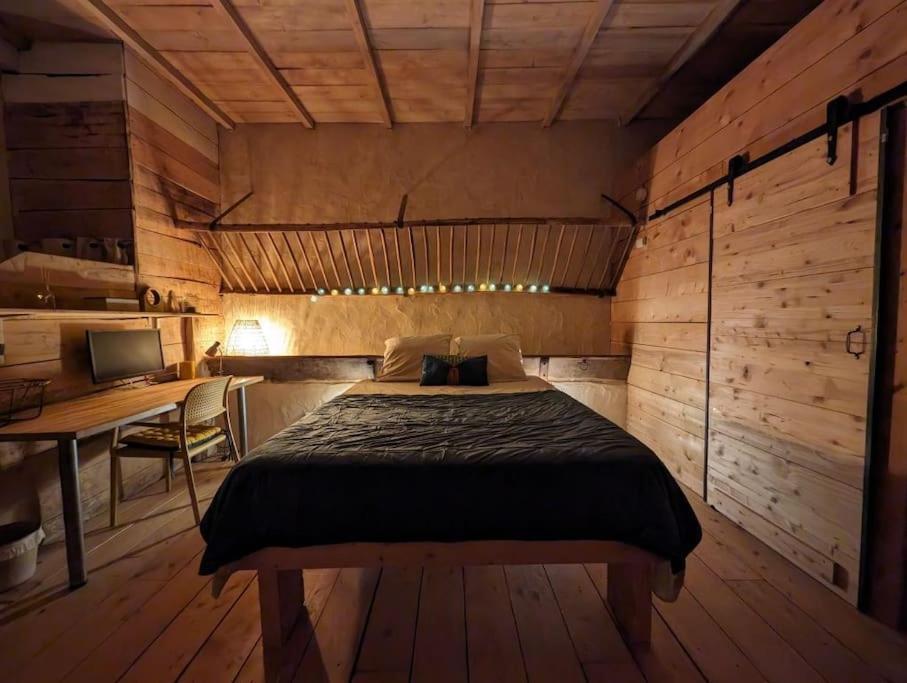 Logement - Studio Independant A Pérouges Buitenkant foto